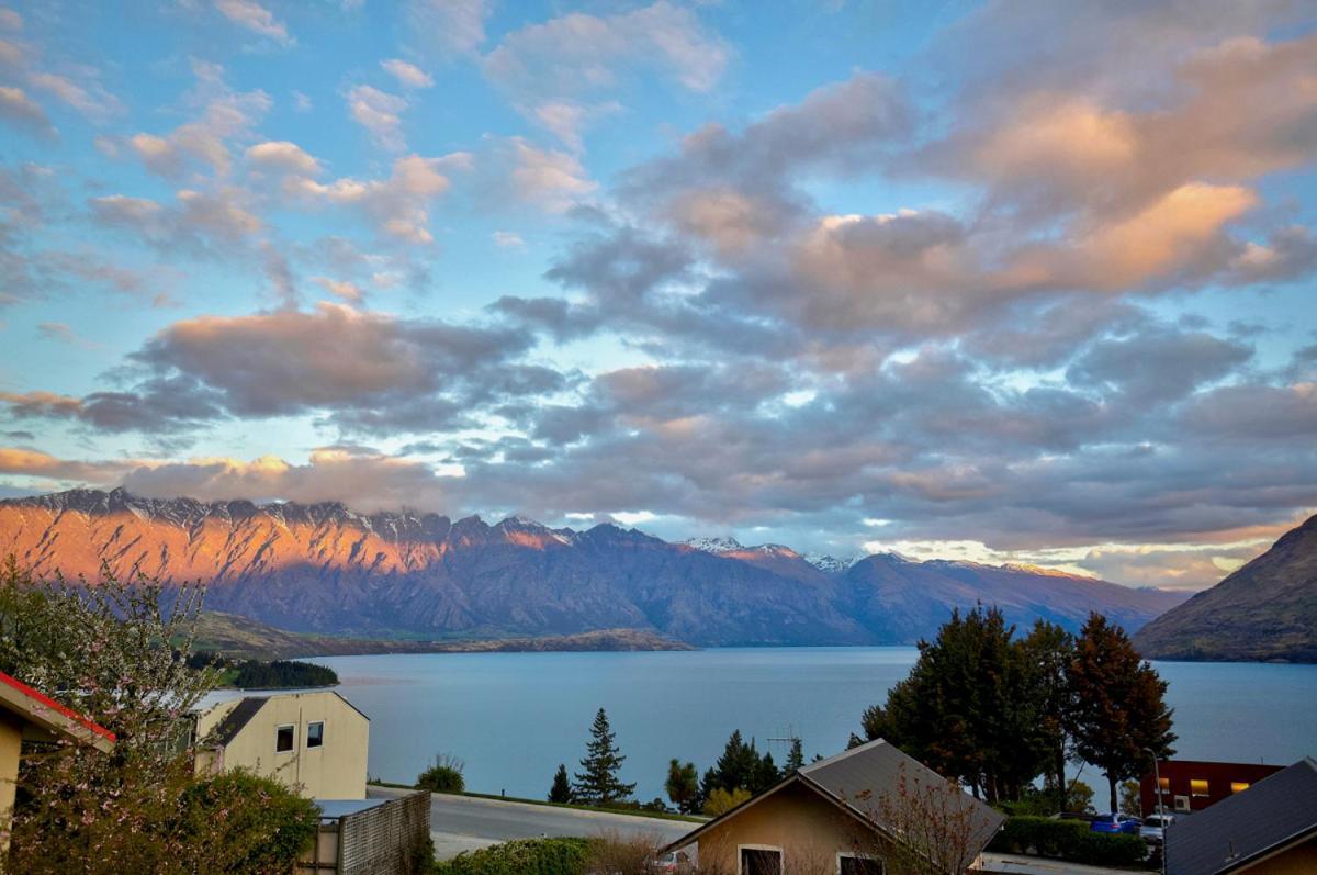 The Twins Villa Distretto di Distretto di Queenstown Esterno foto